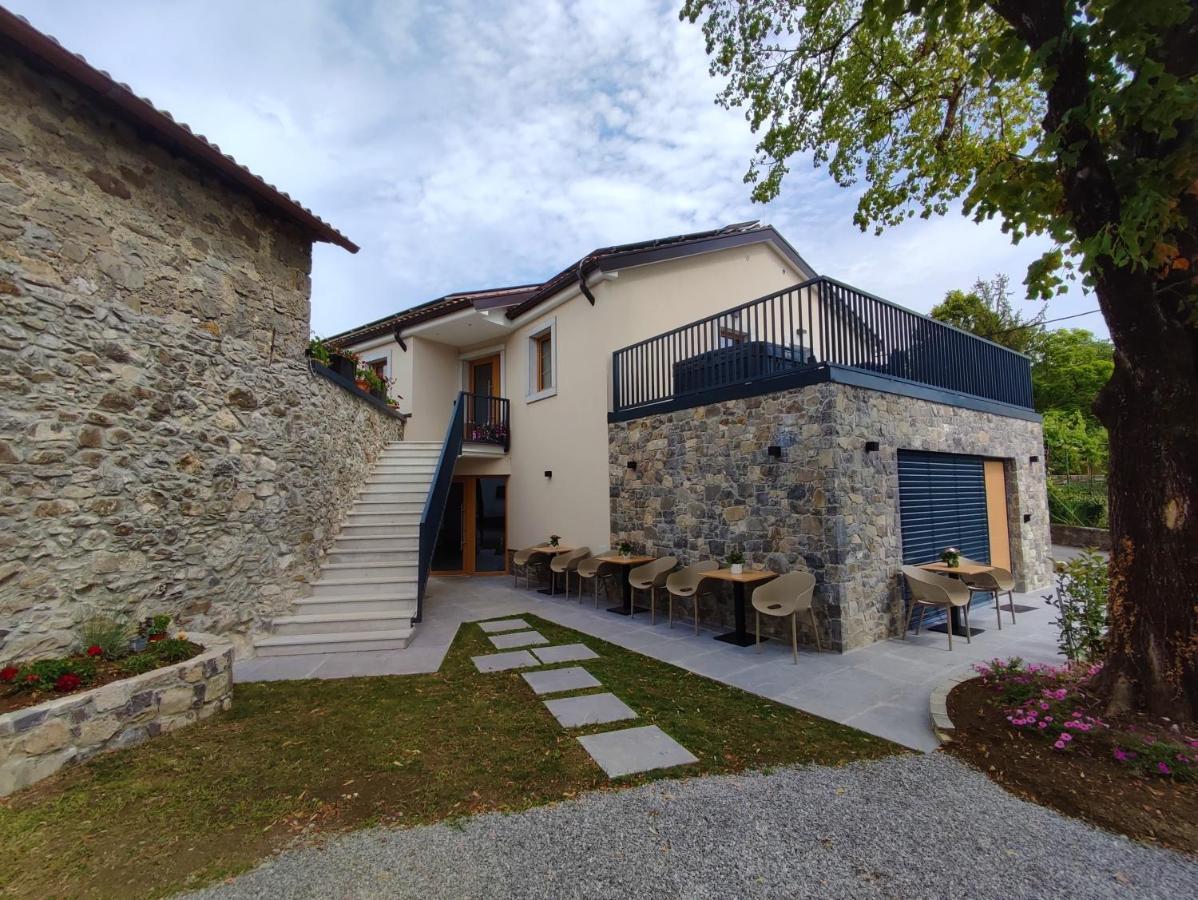 Boutique Rooms By Petric Winery Dobravlje Exterior photo