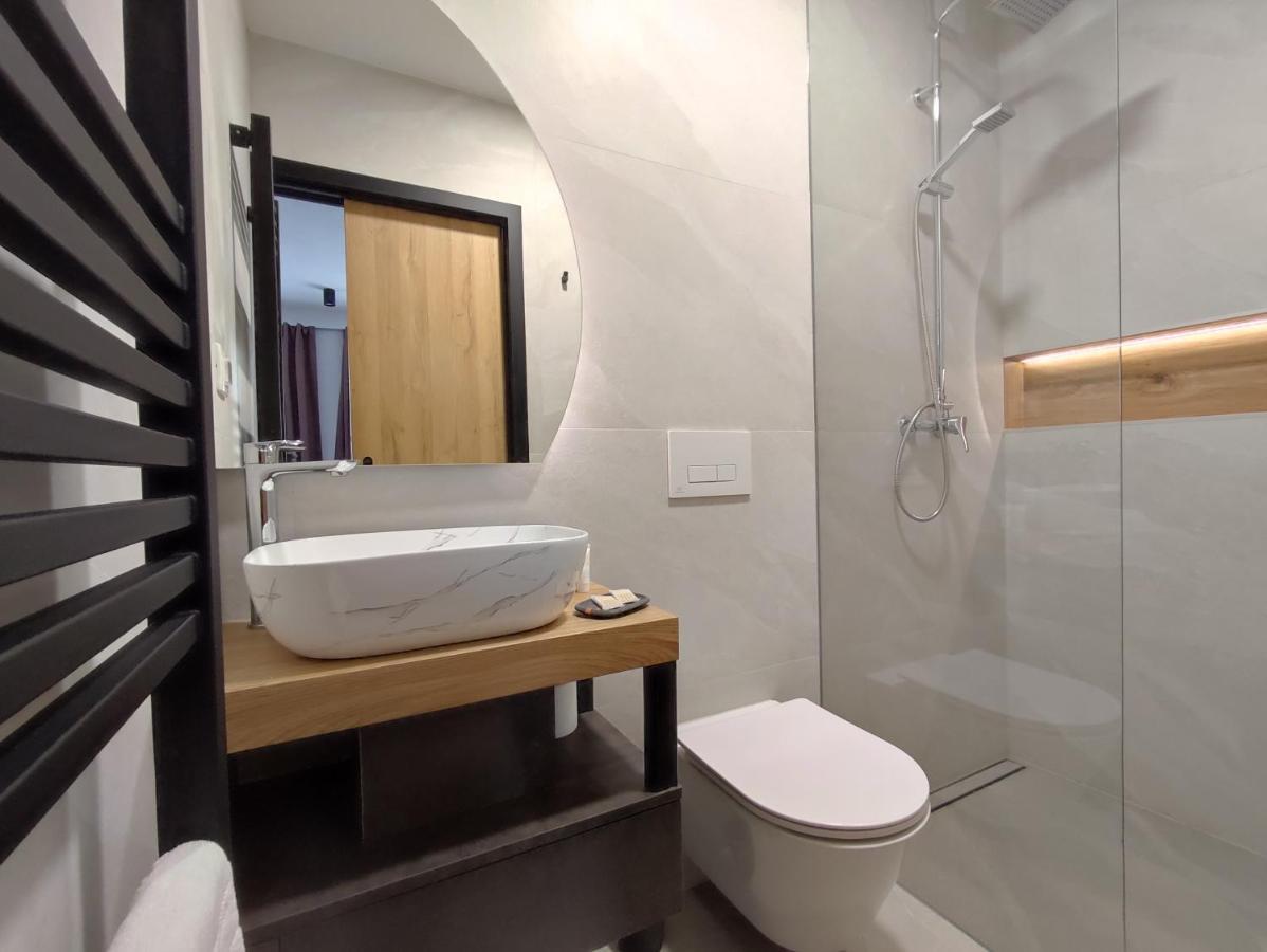 Boutique Rooms By Petric Winery Dobravlje Exterior photo